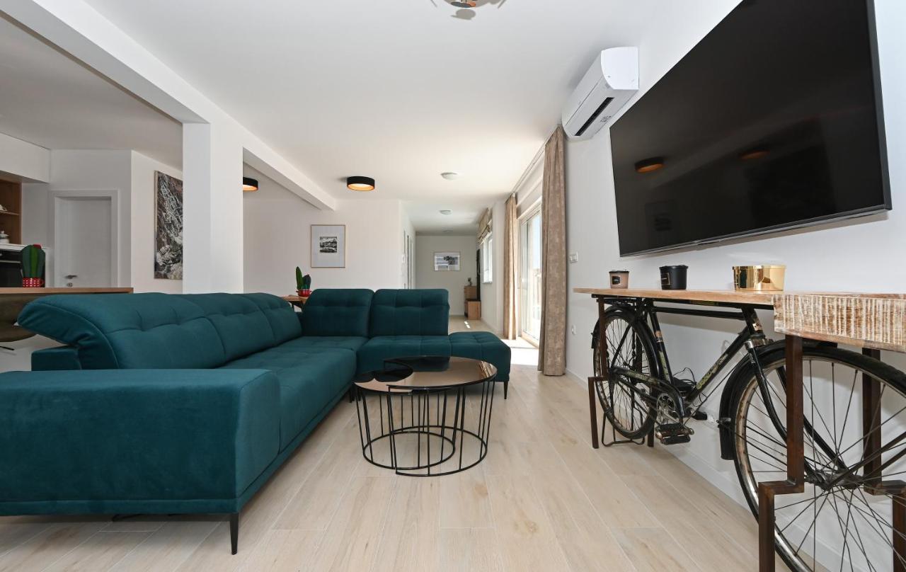 טרוגיר Luxury Apartment Maravic With Private Pool מראה חיצוני תמונה